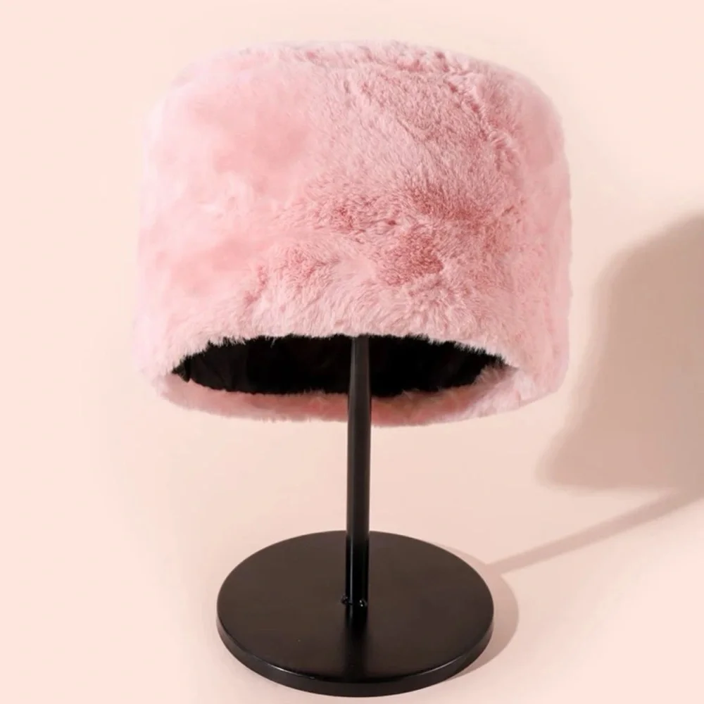 Solid plush hat - Picture 2 of 5